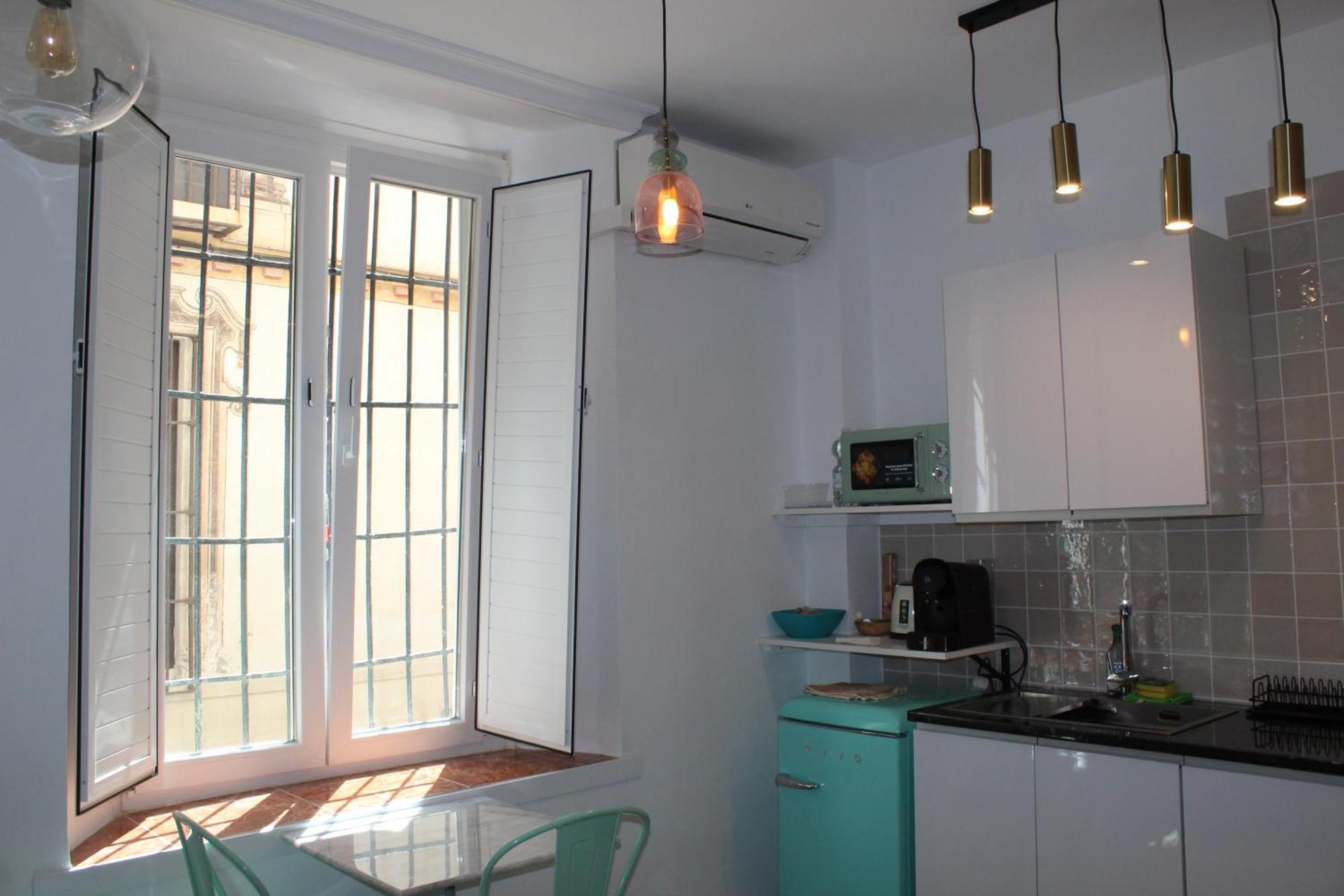 Iyourbasics Lovely Studio Hinestrosa 23 Free Wifi&Ac Málaga Exteriör bild