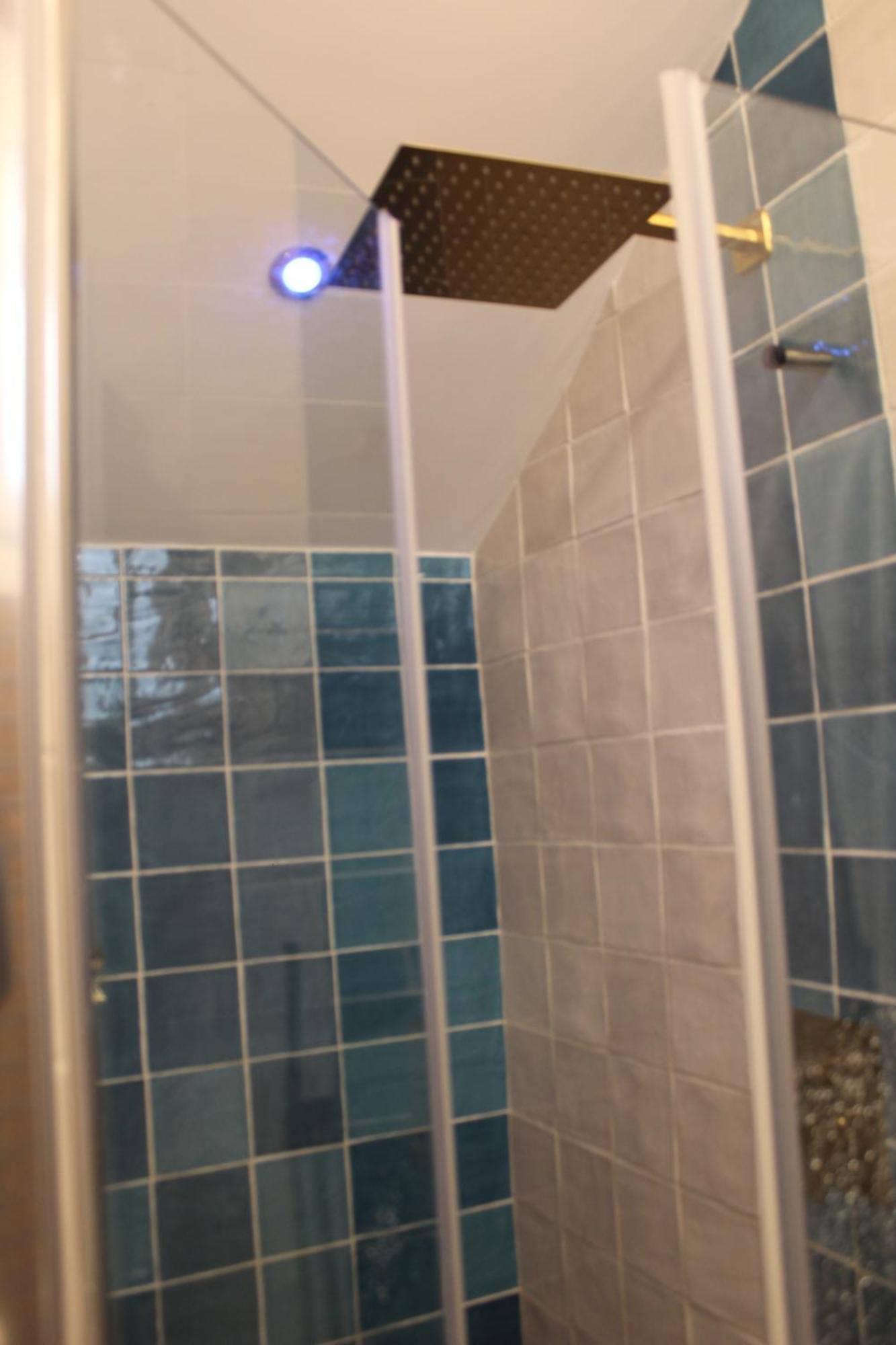 Iyourbasics Lovely Studio Hinestrosa 23 Free Wifi&Ac Málaga Exteriör bild