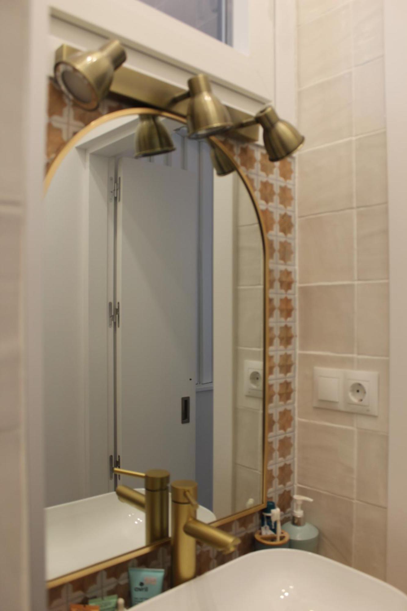 Iyourbasics Lovely Studio Hinestrosa 23 Free Wifi&Ac Málaga Exteriör bild